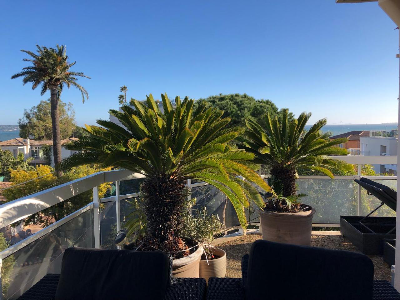 Gorgeous One-Bedroom Apartment With Terrace And Sea View -Stayinantibes- Bijou Plage Exterior photo